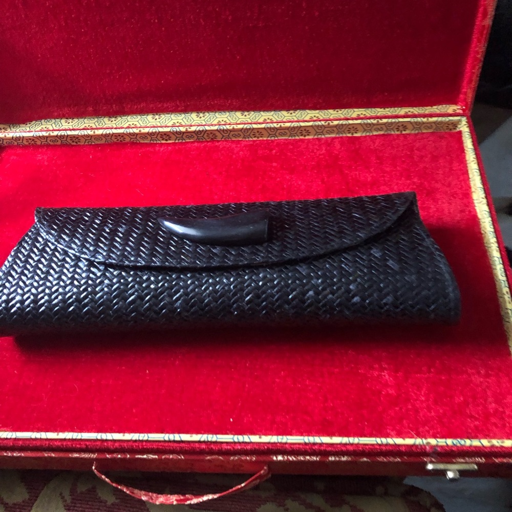 Clutch nwt